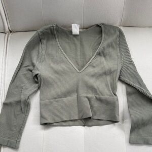Seamless V-Neck Ribbed Long Sleeve Top - Green